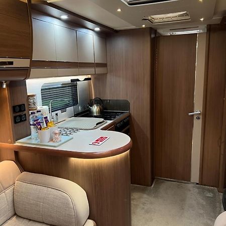 Self Contained Holiday Home Caravan Corsham Exterior foto